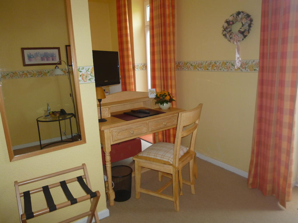 Hotel Landhaus Lahmann Bad Eilsen Room photo